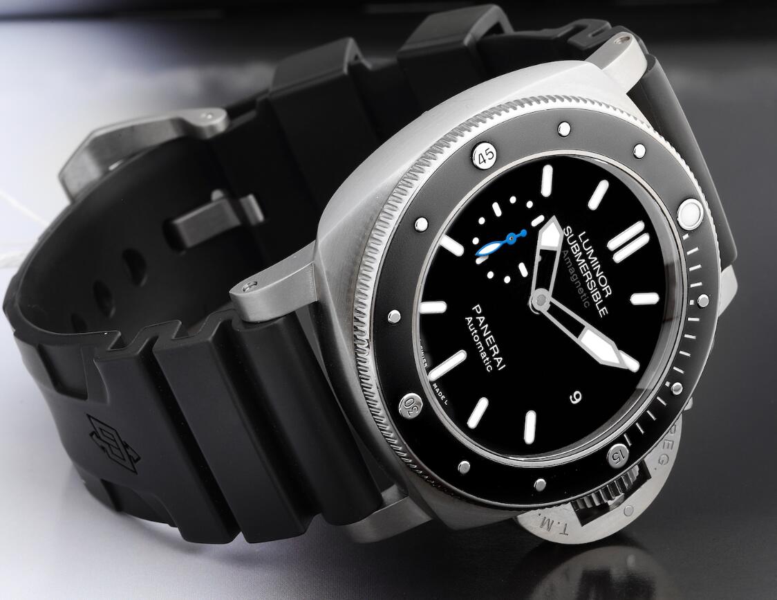 Cheap 2025 UK Replica Panerai Watches: 3 Ways To Wear It